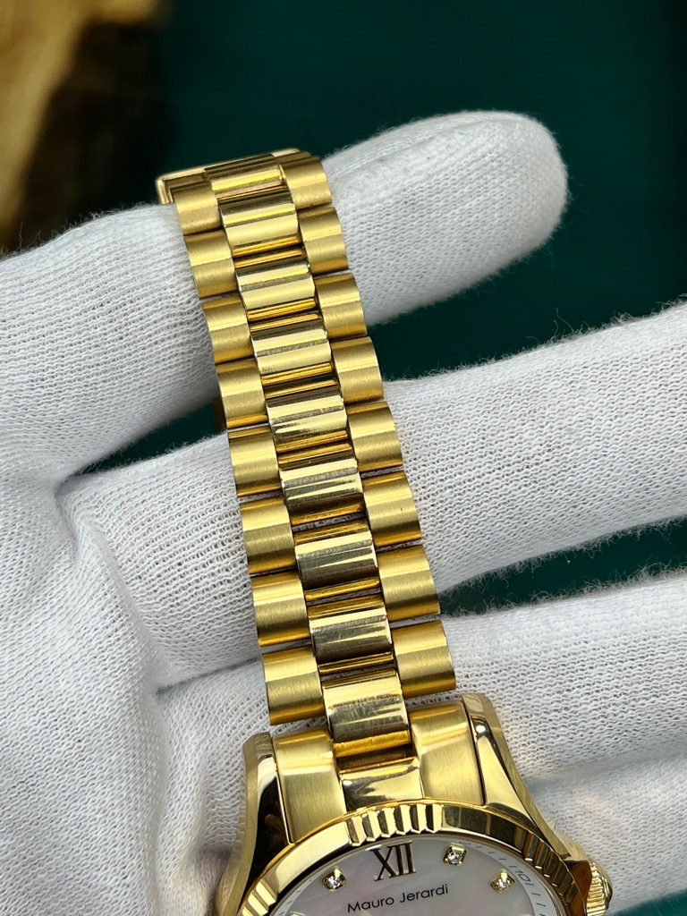 81074e7c-c7b1-402d-8099-b7d4af971c52