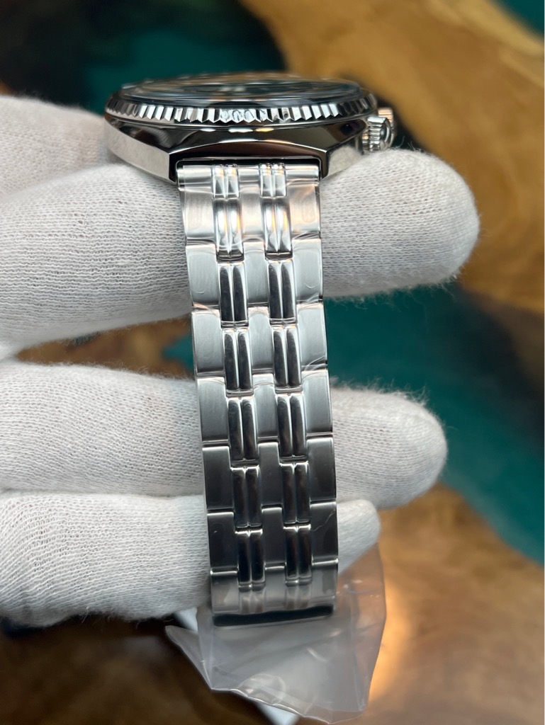 8202ae2f-2833-4ef7-a8bf-9eec79543334