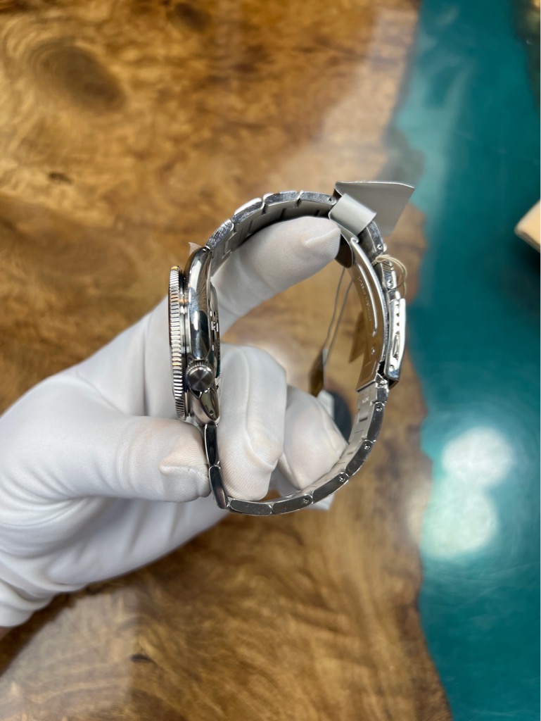 82af5f49-bae9-4210-a2c6-dd2d0a581541