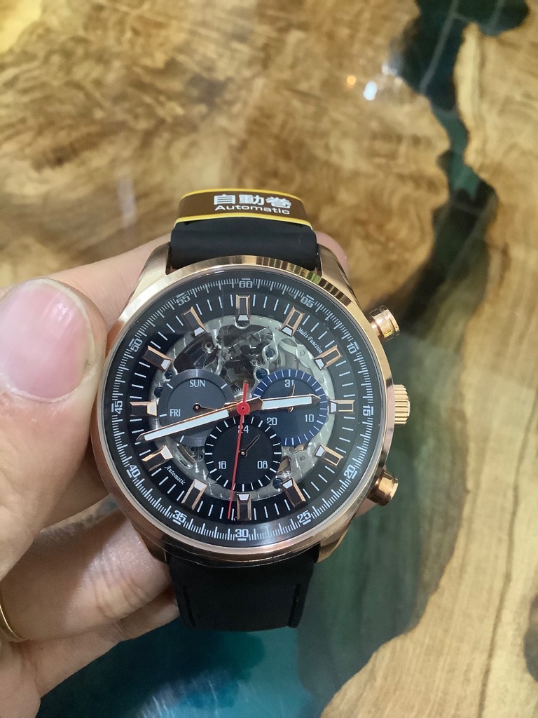 82fa834c-9be2-48ea-8000-be6d135c7b70