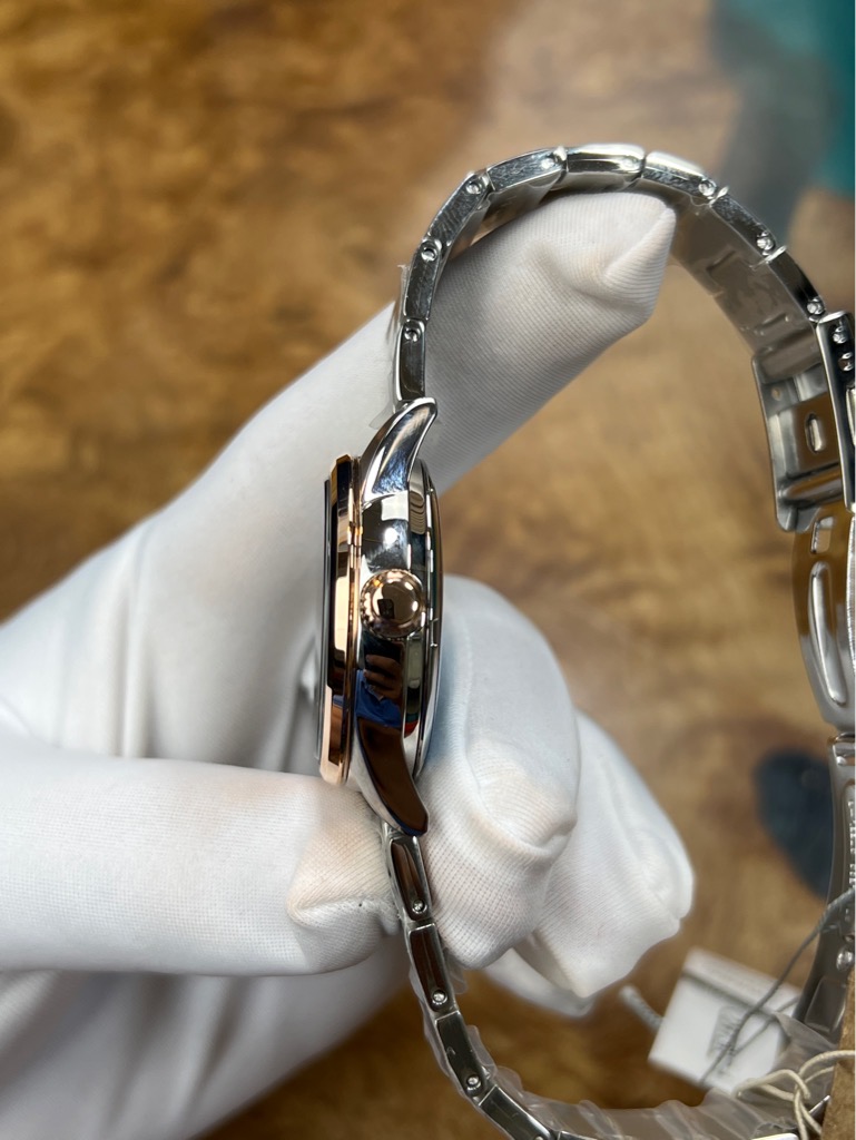 8aaf56dd-fccb-475b-baea-789996e468e4-b41181fb-b07c-4b94-bdc7-d484bd57947e-e44a3d6c-8ff5-4bea-9e5d-84254bd16881-67e6454f-f02f-4f00-8bf0-d5c333d2f370