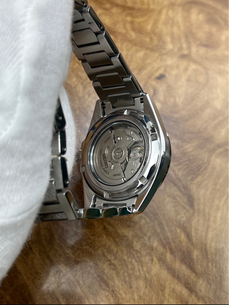 8b9bacac-429f-41ba-bea8-7832d0a16af4