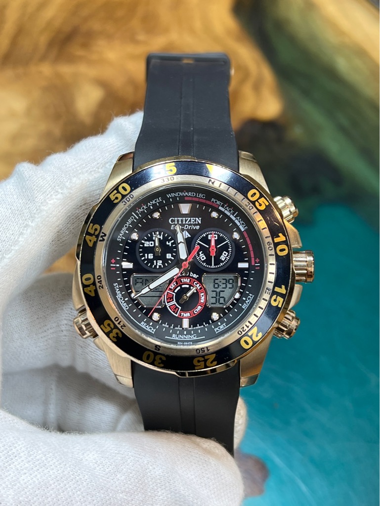 8e89659e-649e-42c5-8dac-cff9d94544c1