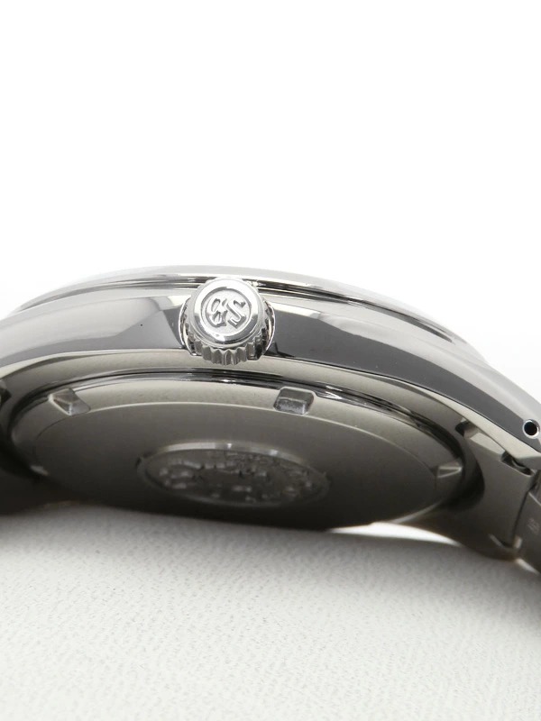 9230078870019-6-11zon