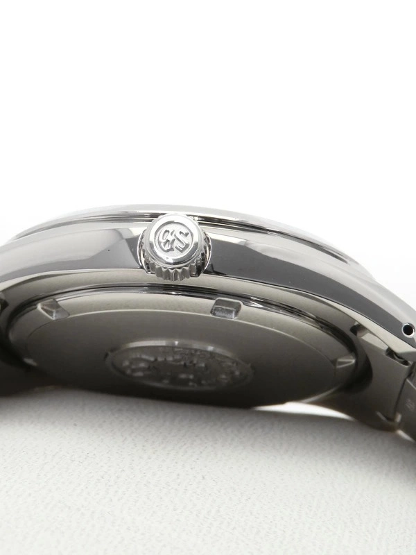 9230078870019-6-11zon