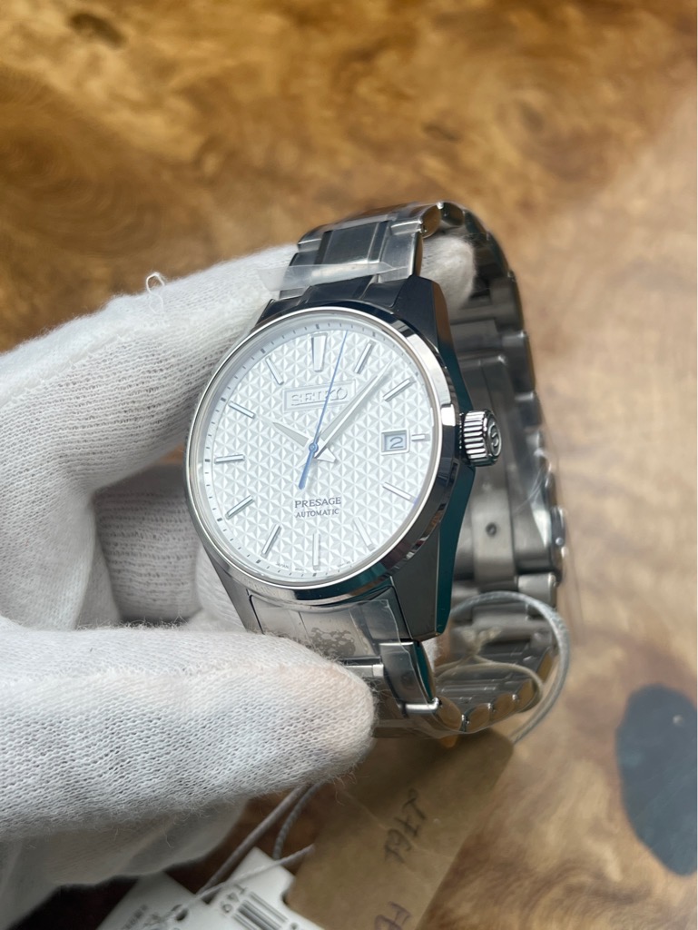 93e94b3c-87a1-4054-bbc4-00b1b444c544