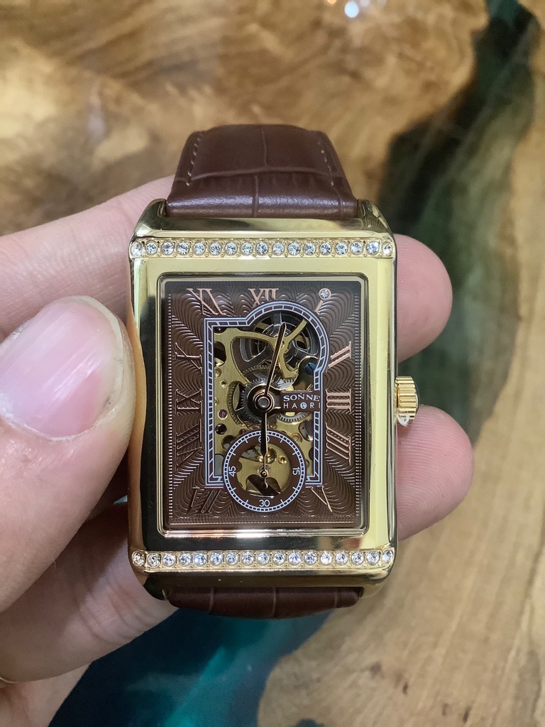 976f54dd-3c04-442d-9b1b-0e8ef5d06e1d