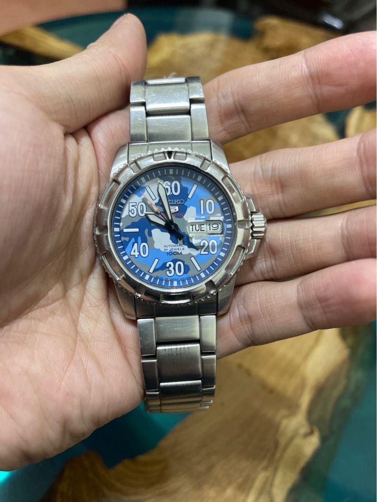 9856a5c6-ce37-4a26-bdfd-04b1584cc8e0