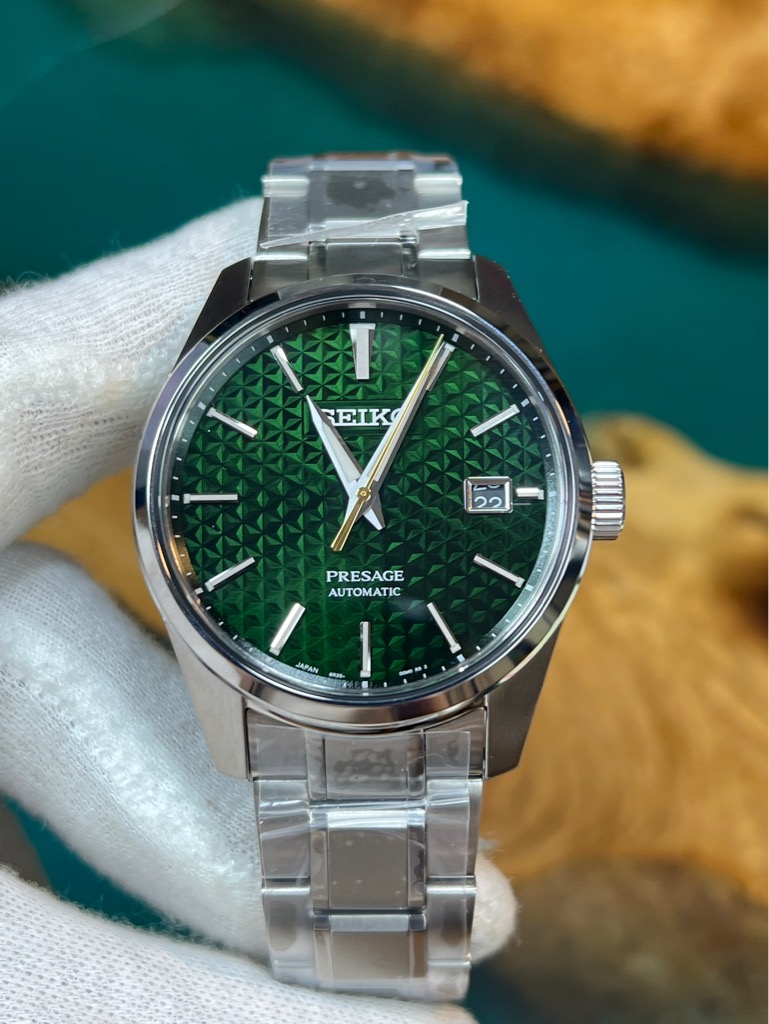 98cca2a3-c70a-43ce-9739-d5dcd5295419