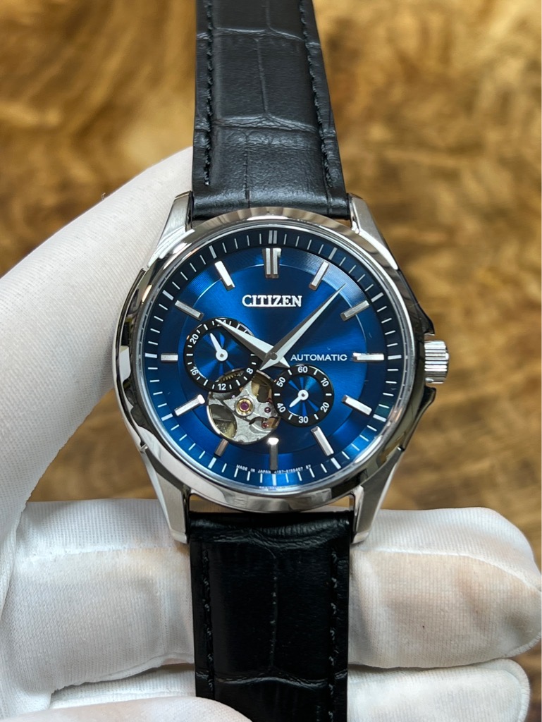 9976912d-17c8-40a7-9c38-100b9d2a35a5