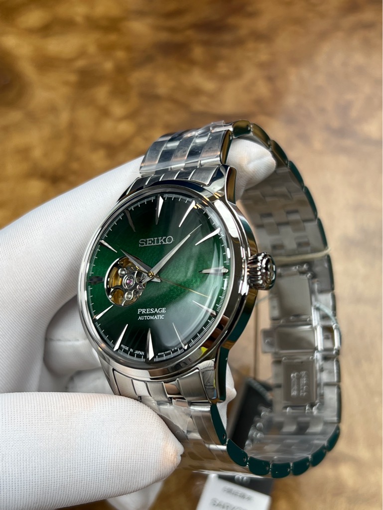 9afe177c-4d08-4d13-888b-45e294cfe0c3-04c6b9f2-3b45-4509-86d1-d117a922d51d-6f1bcd57-d630-4787-b534-e6e97dfb23fb-e928ba0b-2512-4de9-8f5a-5370bdc3bf21-ad626d57-e864-4da2-b728-29fd4bf1d49d