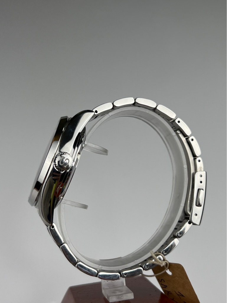 9b4814e7-bee4-4ff5-b8ac-8a7ea4703681