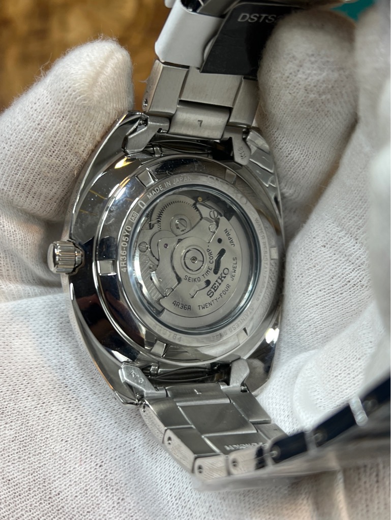 9bd4821c-827d-416c-9958-c16c4545b75f