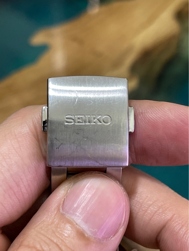 9f112964-0058-4e5b-9950-3835ba81b6f1