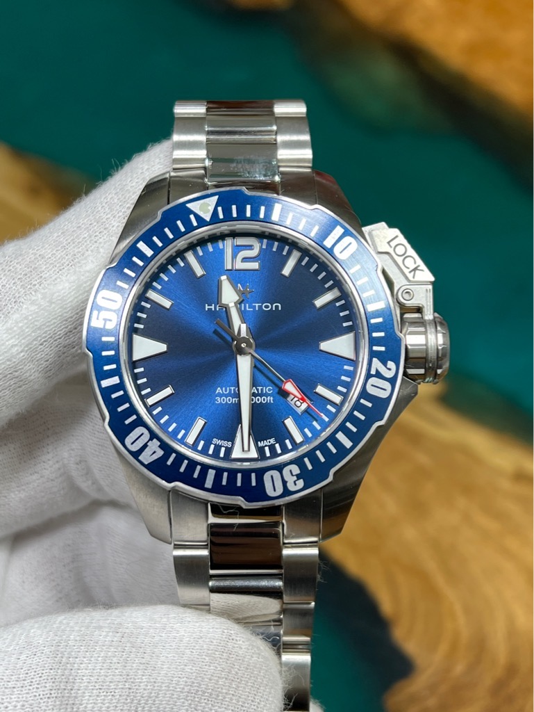 a895f367-9d8b-4ea0-92ba-e0ec7d255191