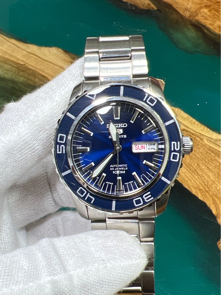 a9063d1d-b9e3-41eb-bfe8-27075d6b554e