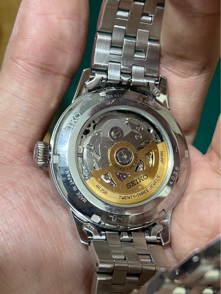 aa808b16-d6f9-4c63-a11f-6fa6be5f3e7c