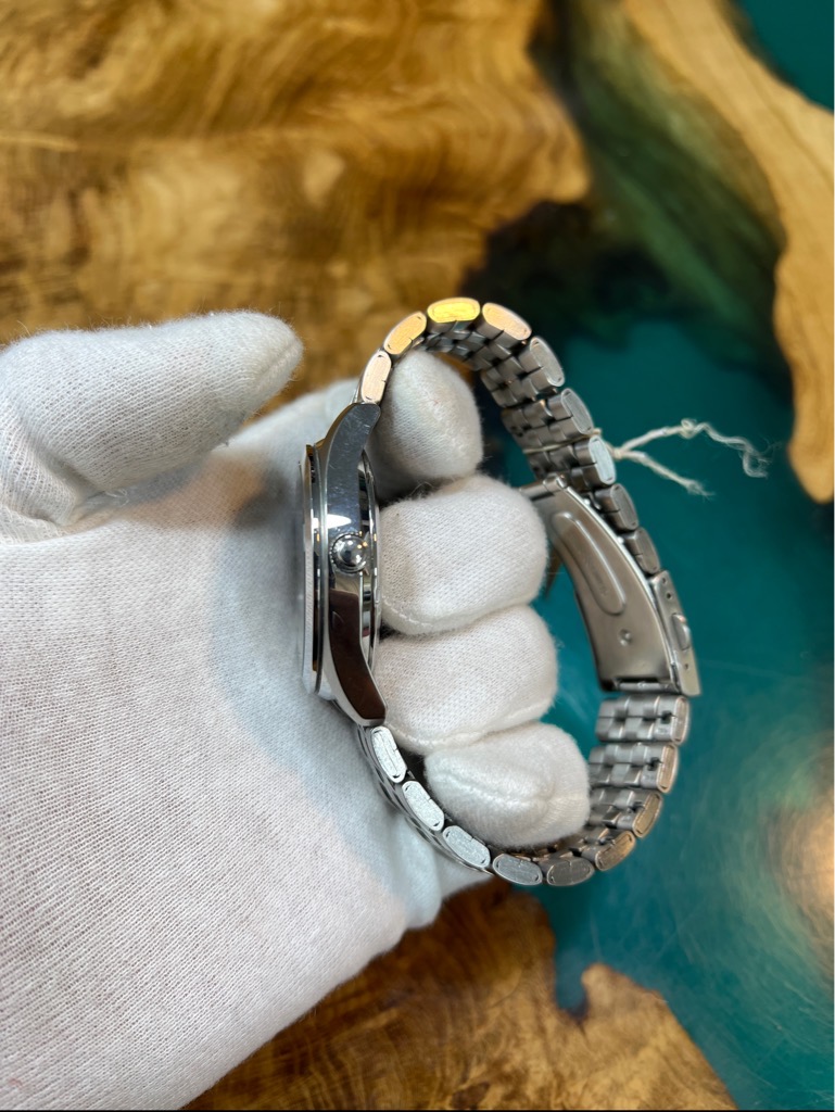 aecd91cd-fc07-4b3b-9a37-4e1b75429728