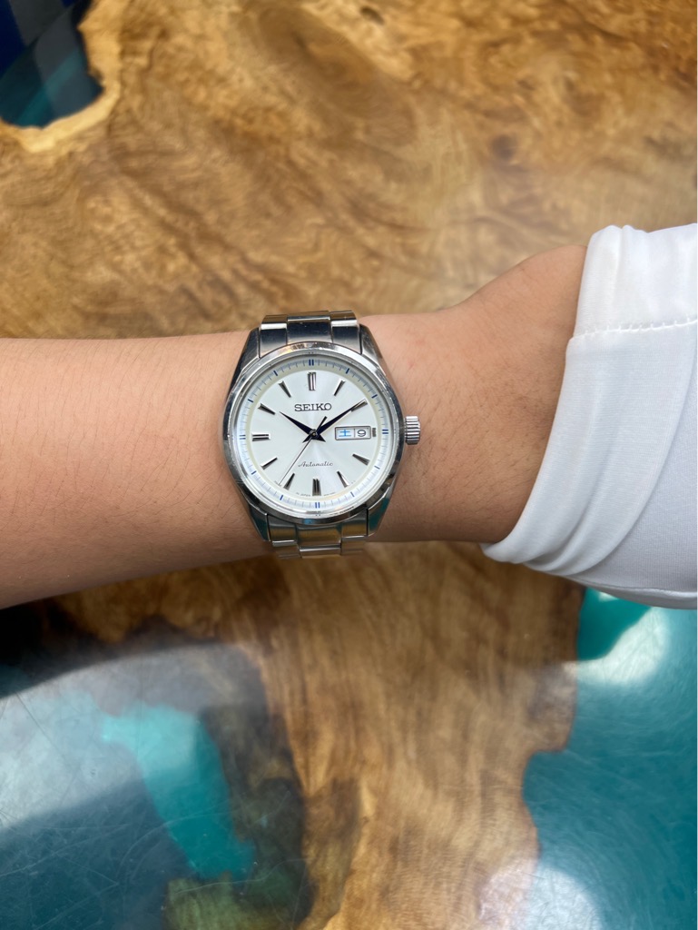 b0a5ca7f-98ce-403c-86b1-7bd0f0594256