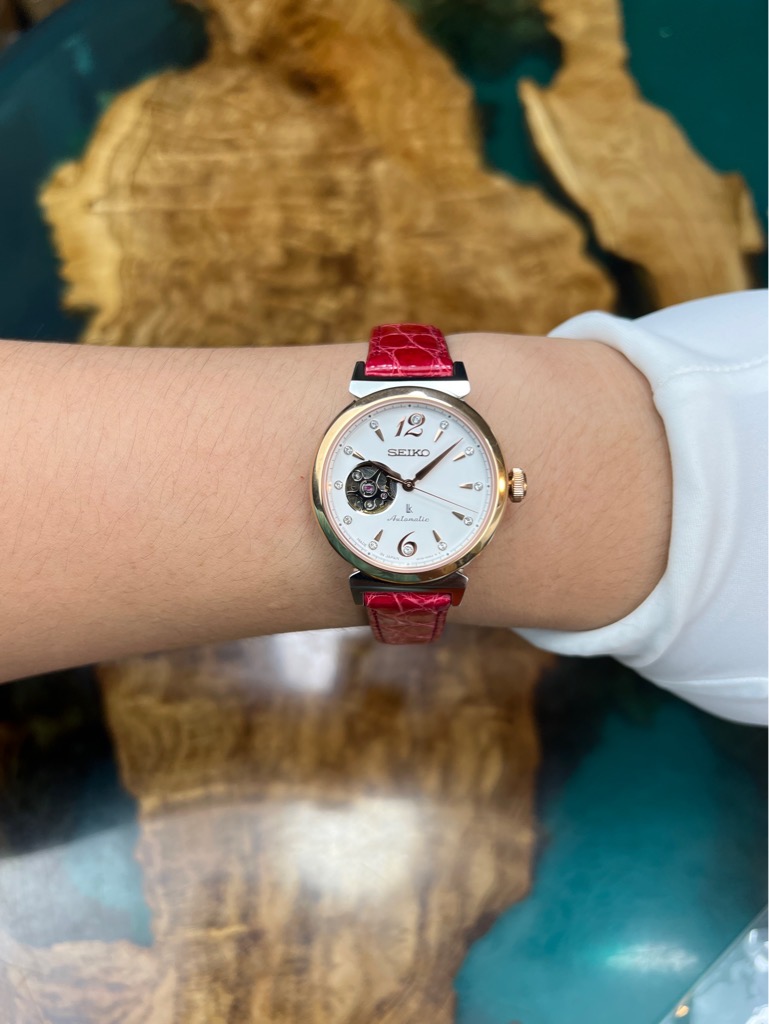 b47bf9dd-dfcd-4193-958d-908c167ef788