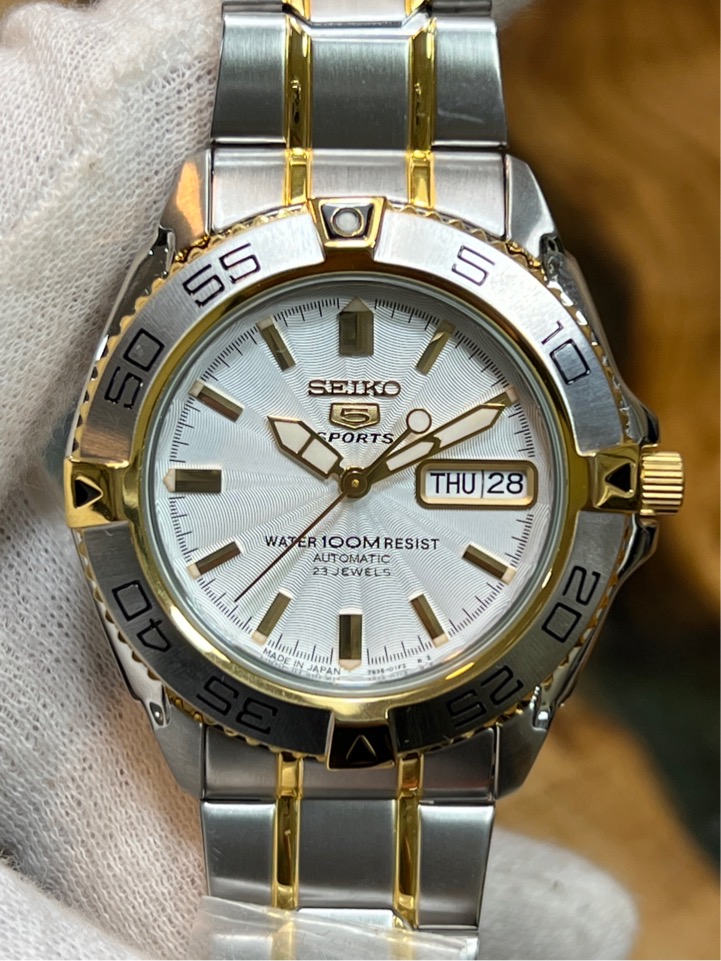 b67b2e85-50ab-4eb6-a34a-31cac1a3d89b