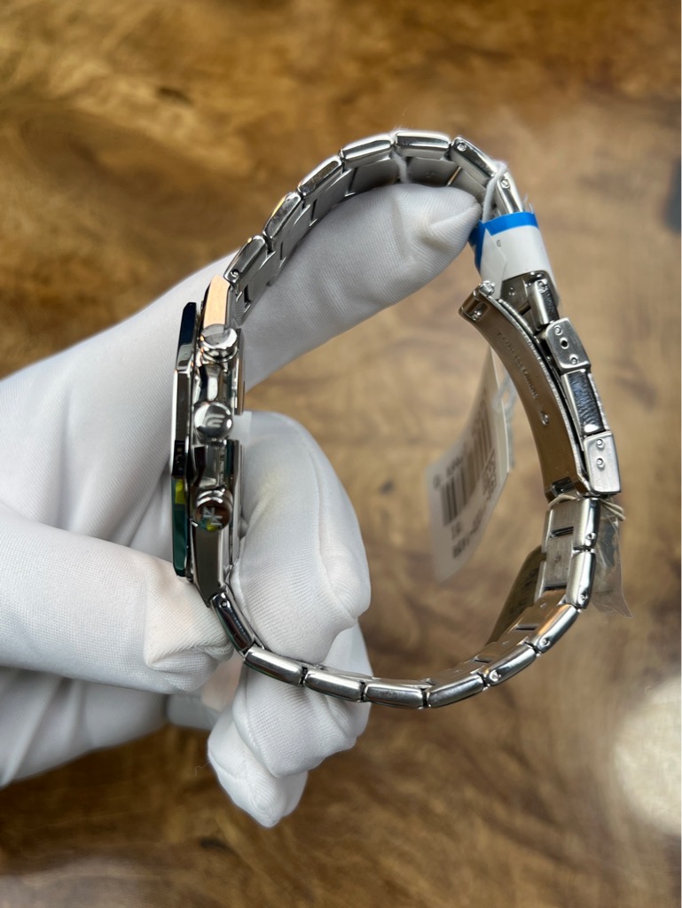 bac931c4-b049-480d-b642-4fb9e450085e-a940b95b-6f6c-41b6-b56f-285957fd5d07