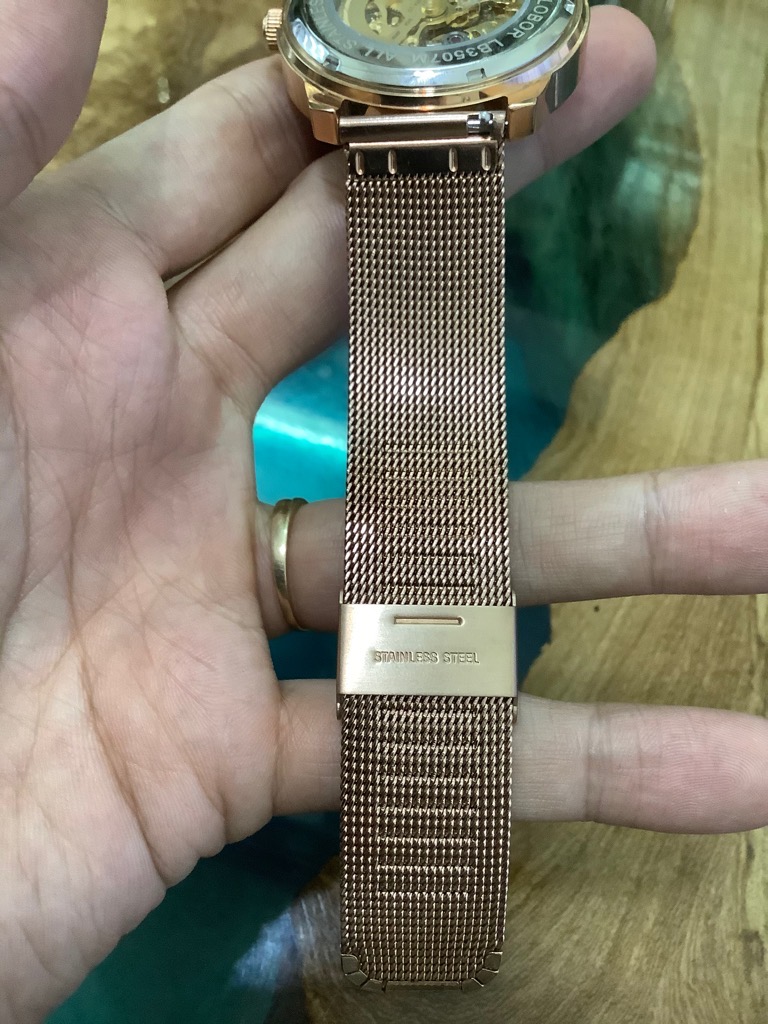 c2037238-7275-4cf7-8c15-790072627f42