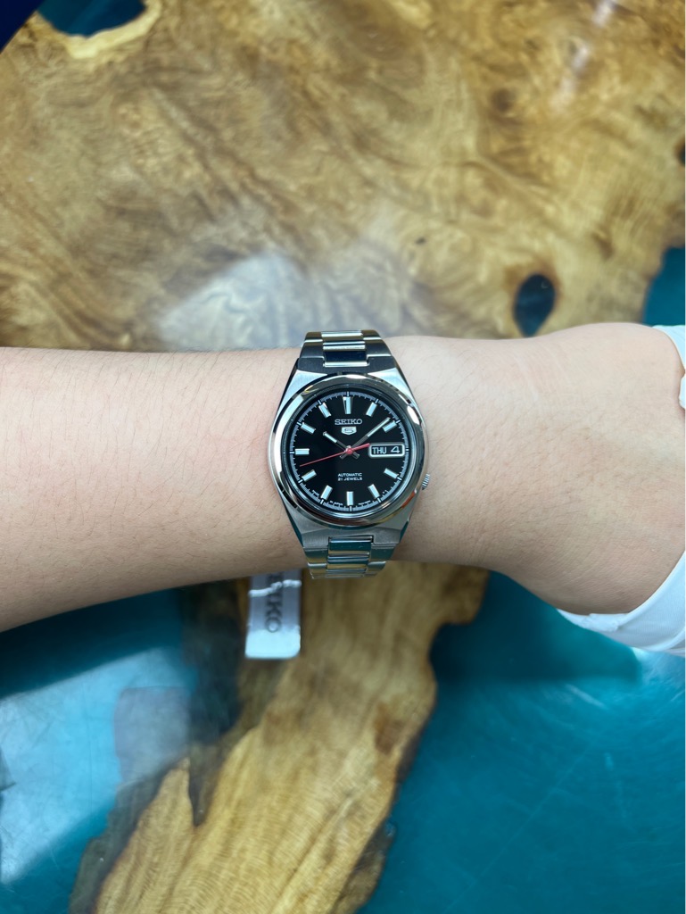 c45e4b7d-a421-4093-b021-7de4ca2aa38d-def02609-fb48-452d-bc49-64af8b4be261-7d74f749-5441-41a8-985a-e44960294987