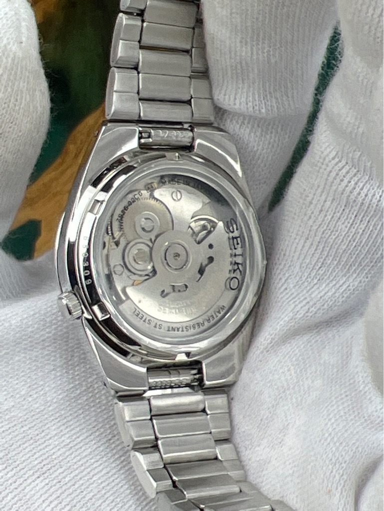 cae0be20-d985-4f1e-a9e5-9225db4fd4bd