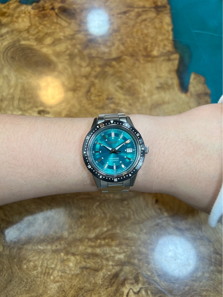 cebbf590-3fa7-4834-b346-206c973d2df2-b2b24c9b-cd03-4a9c-ac18-b90192b7cb2b-f5d9c58a-2205-408e-a493-3dd34c39accf