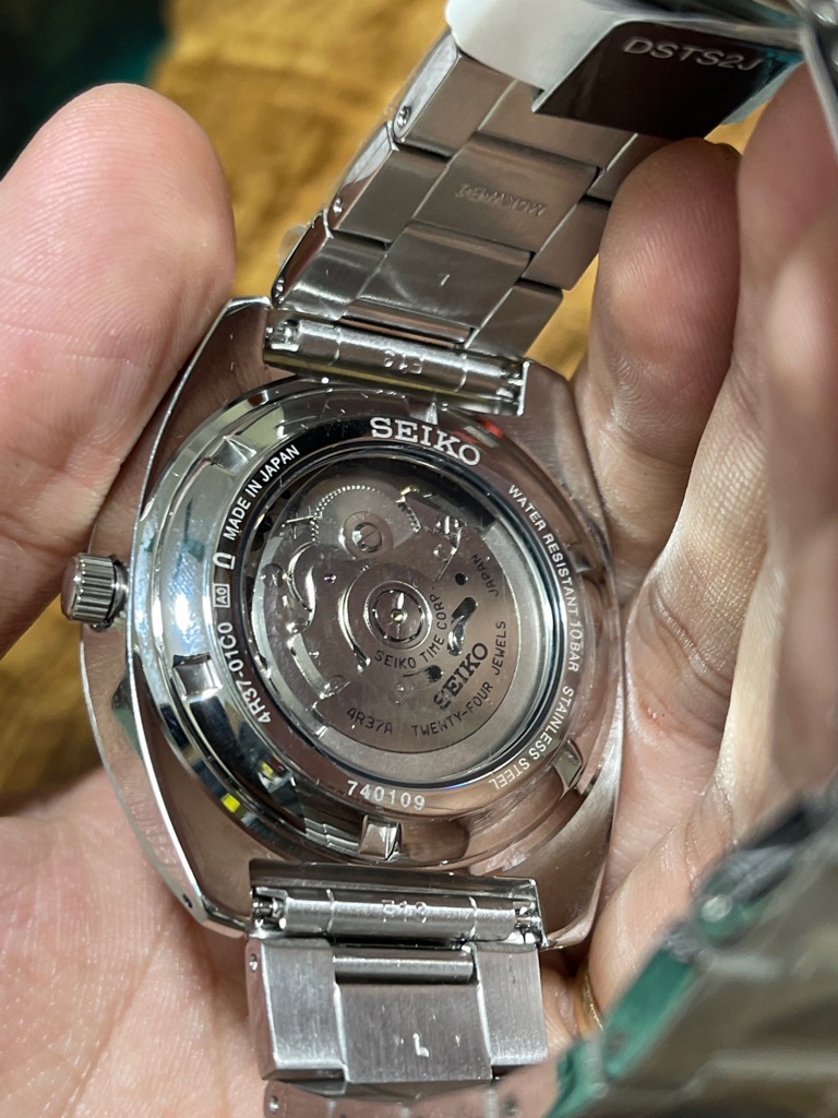 d6ec821e-7ced-4877-9c27-cf2b6ee9a5da