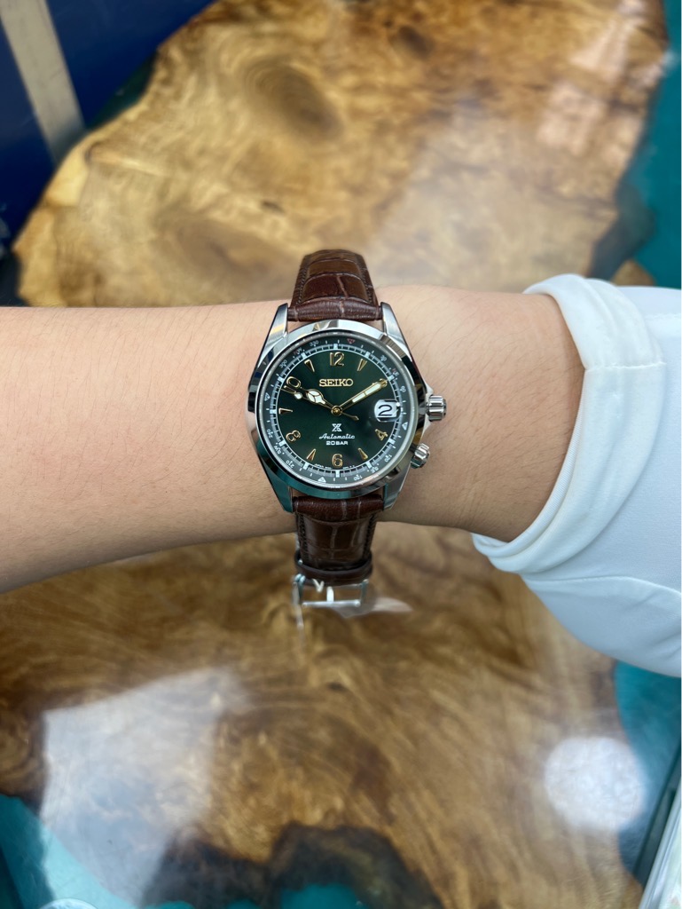 d782f17f-2c97-49d9-b21d-3900ebf5942f-1274f35e-a6e4-4268-82cb-d37d5cdd1e04-1a65f78b-7d46-4002-b179-95f0436e744e