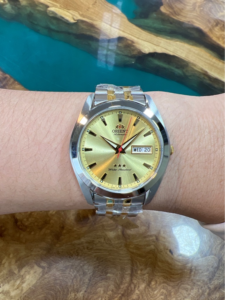 df1880bf-7f8c-4b53-9097-f924c4ce1351-b51e3a78-a706-43ba-b2b9-b6dc672293e9