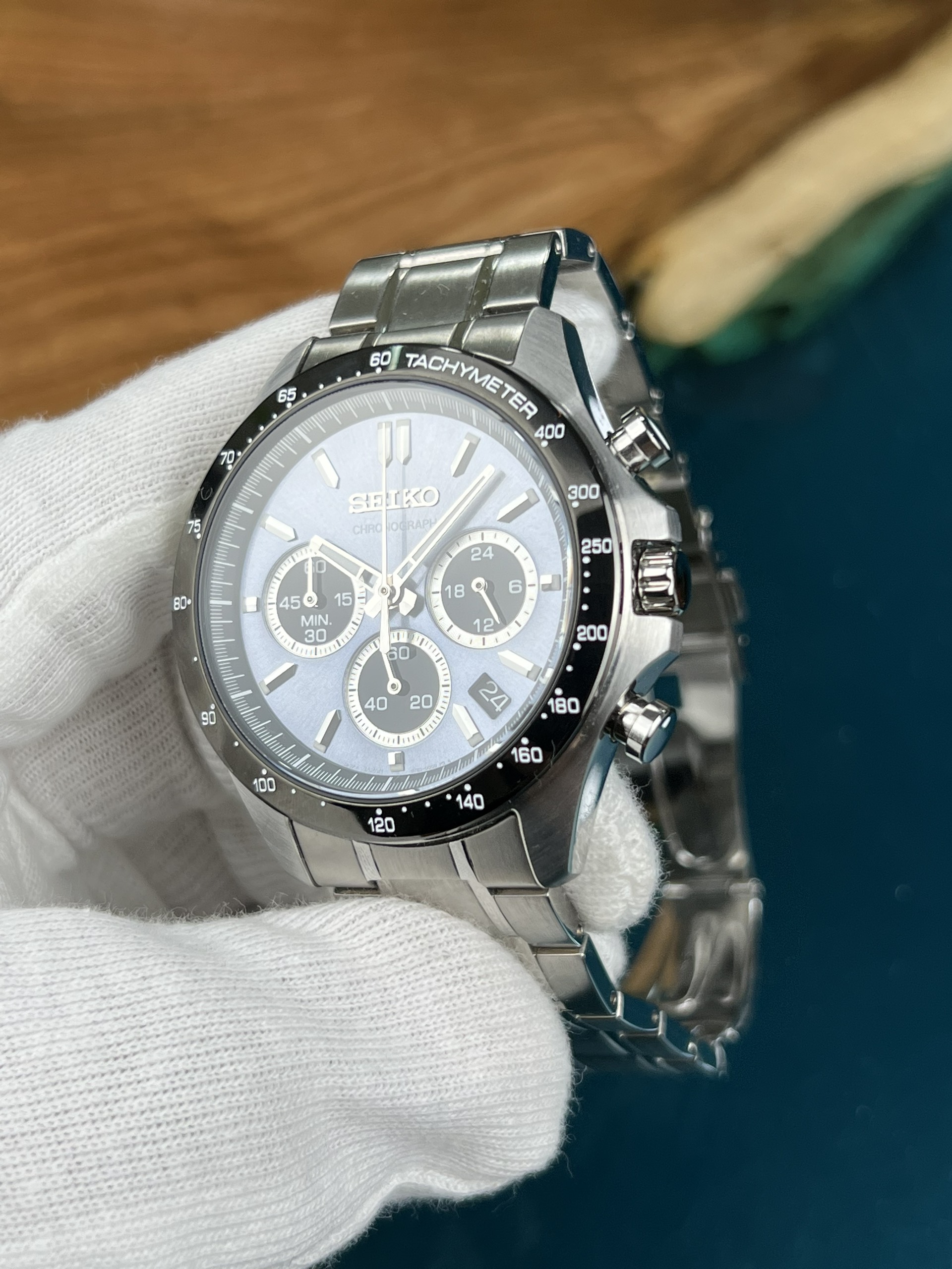 e4050a43d1d3b7b735deec7720fda7be-09110992-7155-44ce-b6ff-967e1e8d76d9-5fcead48-e3ab-4de0-96c0-19b996816aa9