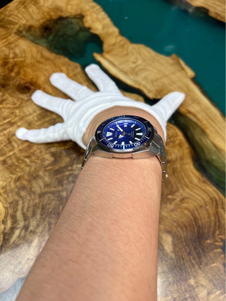 e7711770-1f93-44e3-aaa1-a4985dc862cb