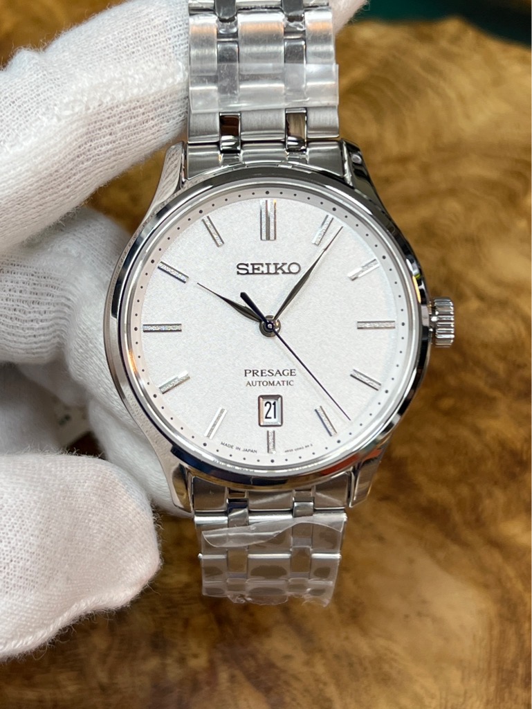 e8387112-5099-4970-8fb8-4b13a9304e1f