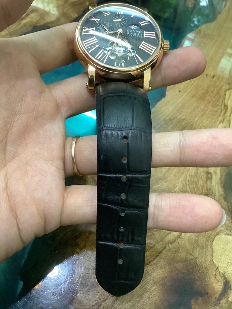 f0570e04-1ee3-4c2f-b6fa-cae563296d70