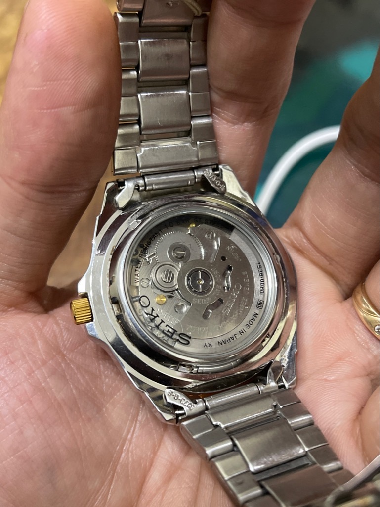 fdf8bd06-4a94-4b1b-bb47-33d1d88c416d