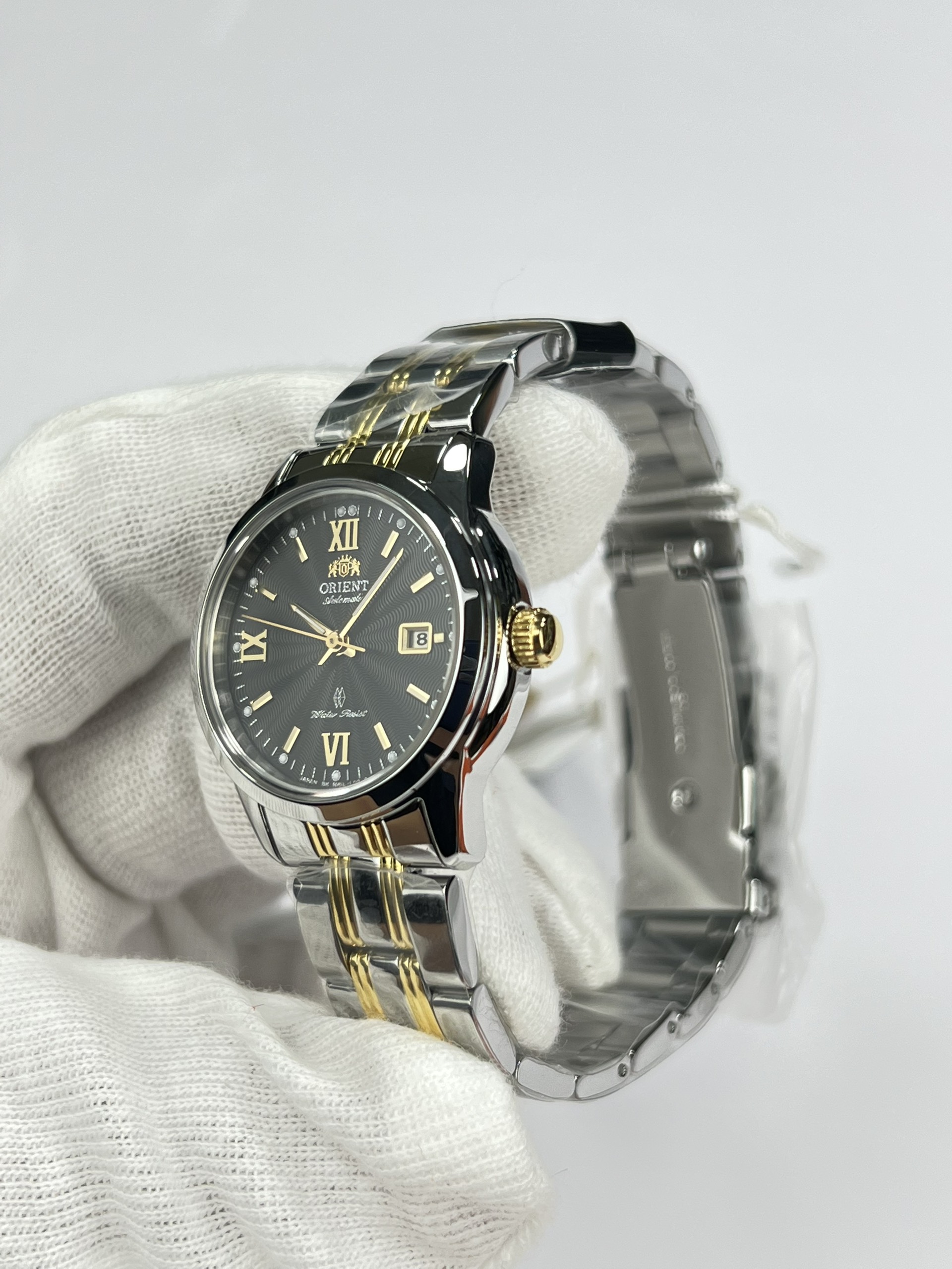 z3772887346914-4007eb9e94501ff4527a4e7e30e842af-e516059c-e9e2-4398-a18d-f0a501f8de54