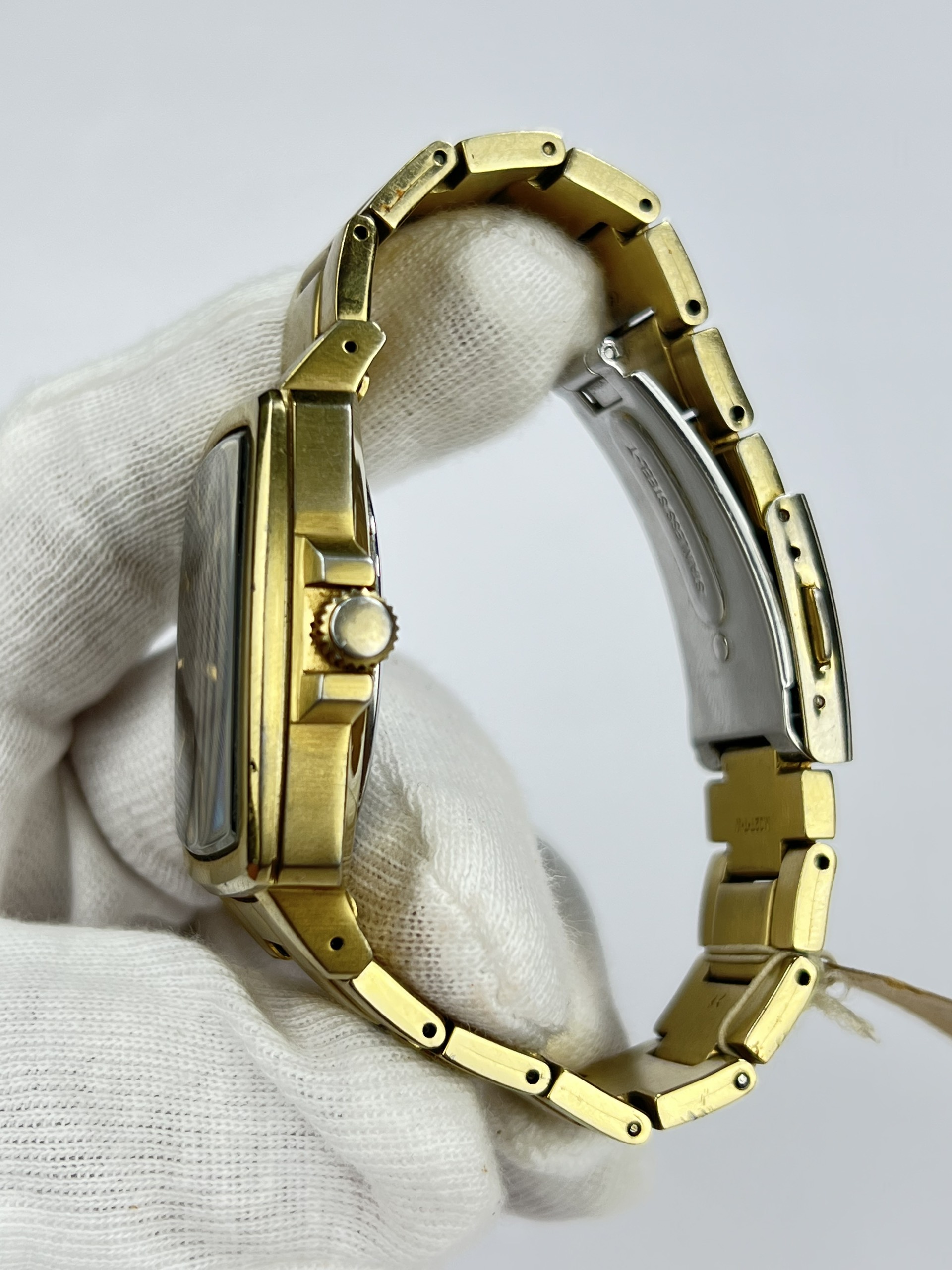 z3773390239190-a747f71f0dc1ba170341486c584fe285-93004ffe-c5ef-4018-ab8c-7e3d0e77d088