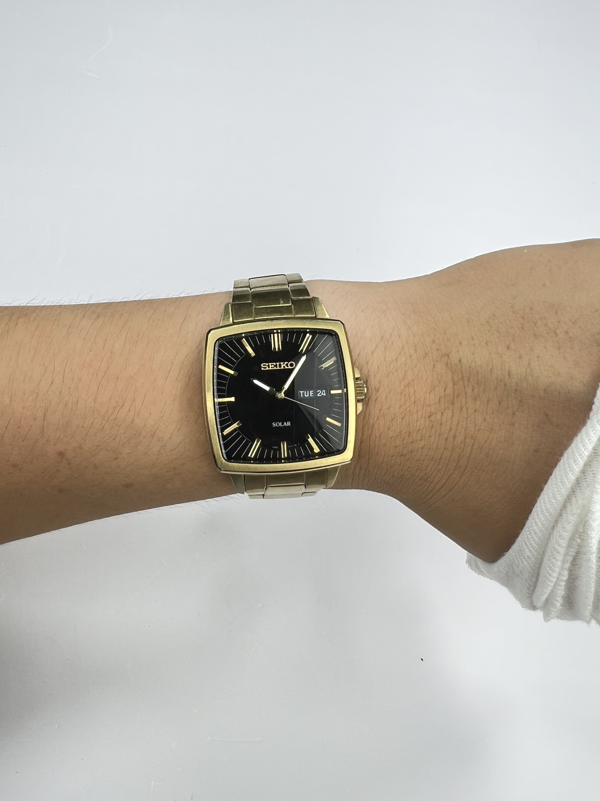 z3773390388400-0dadf5562993cc89683fb19cb1aa1228-43505eca-e101-495f-b027-46d63b87a718