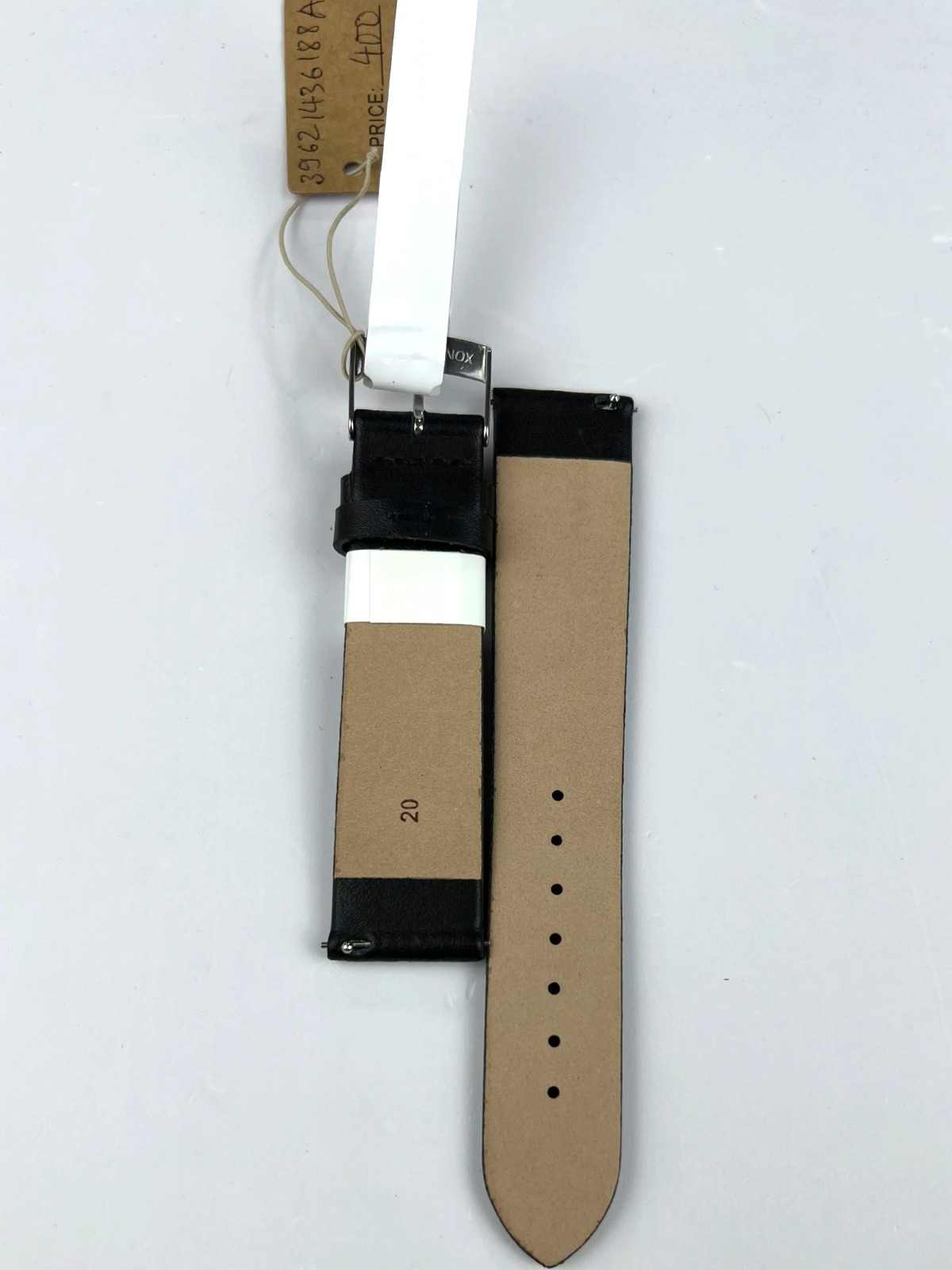 z4010149844687-46355b5c9edd046377068dbac6d92a81-100a7c2c-180c-4ac2-9cee-773e41b21ee9