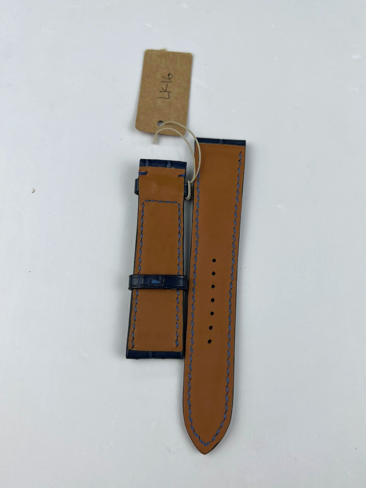 z4010153733392-b3a27ee4930b57d919ceb8d133d59626-817c1e1d-dd89-445a-a983-1de561b3ac83