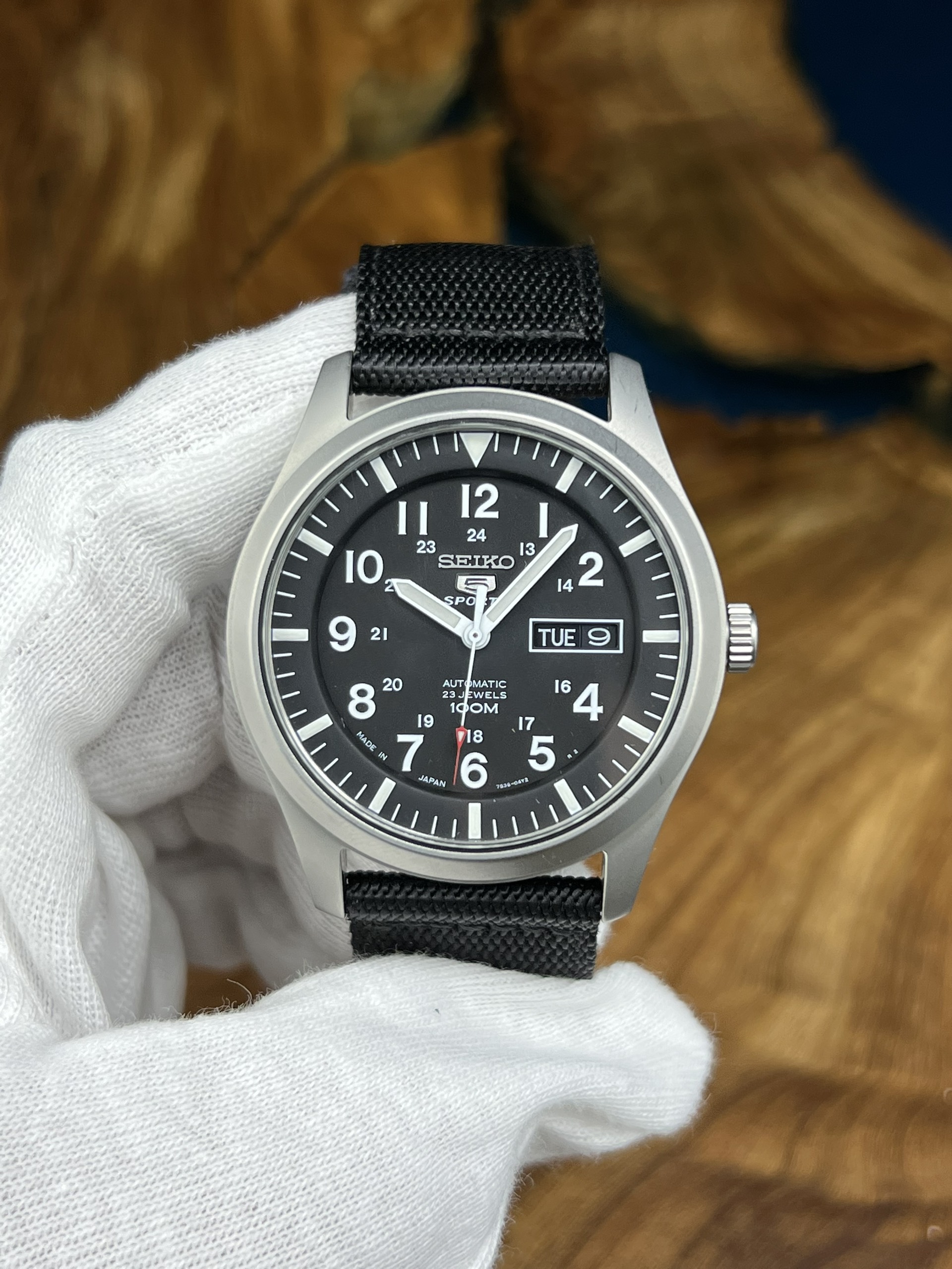 z4381760569697-98b896be4ea1bbc7281a417ff1ce4bed