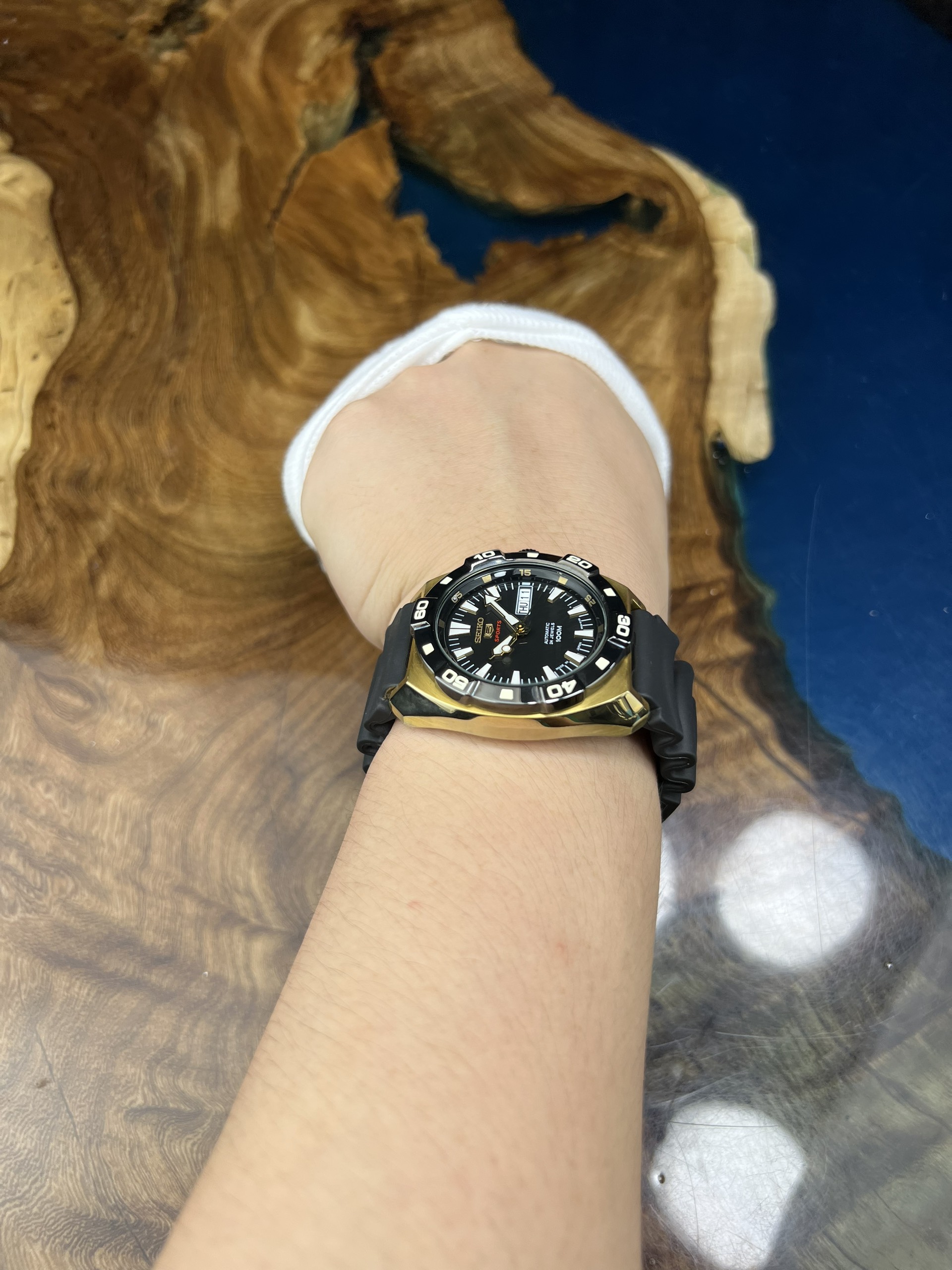 z4389995467375-1e20b9e460547e4bd447f40286ace588