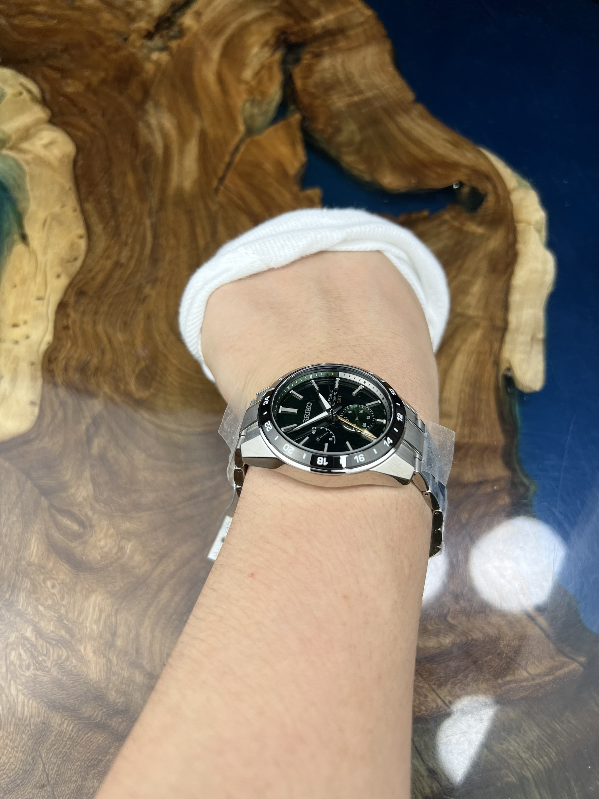 z4401656442711-f09a68d23c1f2010e48b16abadb9adc1