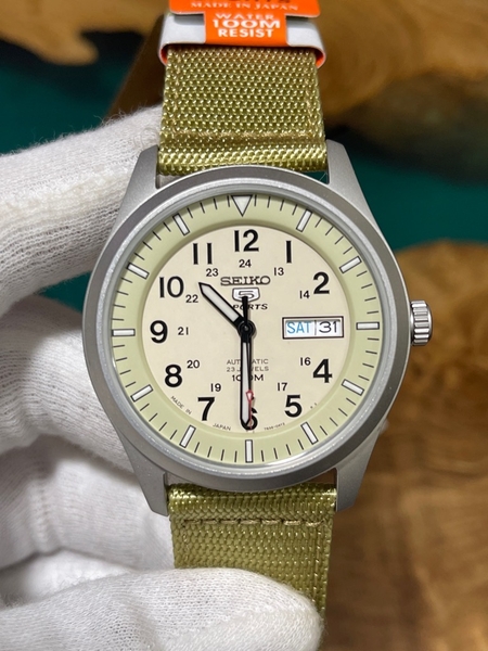 05638975-d34f-498a-940d-886272883ac1