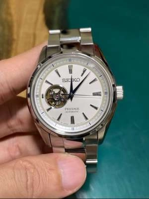 06cca2ef-8bb6-4577-84f1-91679a305467