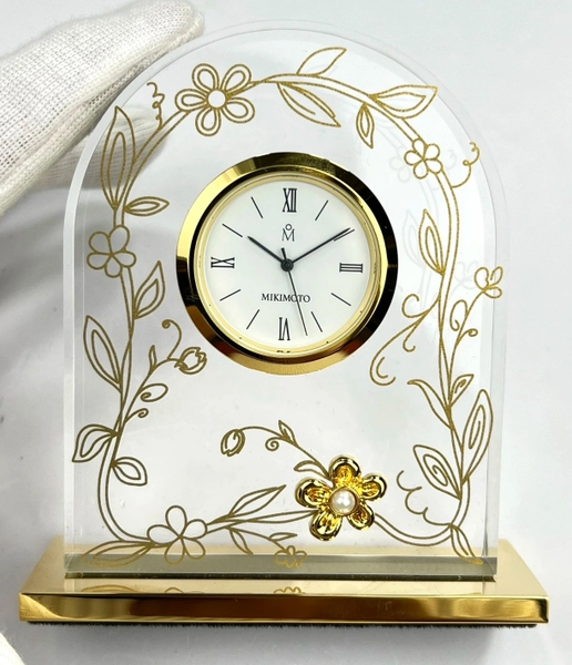 1-b8cd839d-441f-4b6d-8bc7-d8e87a97774e-020ddb10-4802-47cd-bba8-4139aef8520c