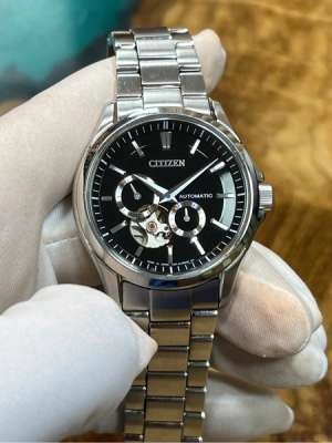 28f0b90e-ec27-471b-8369-5c10c8638e3a